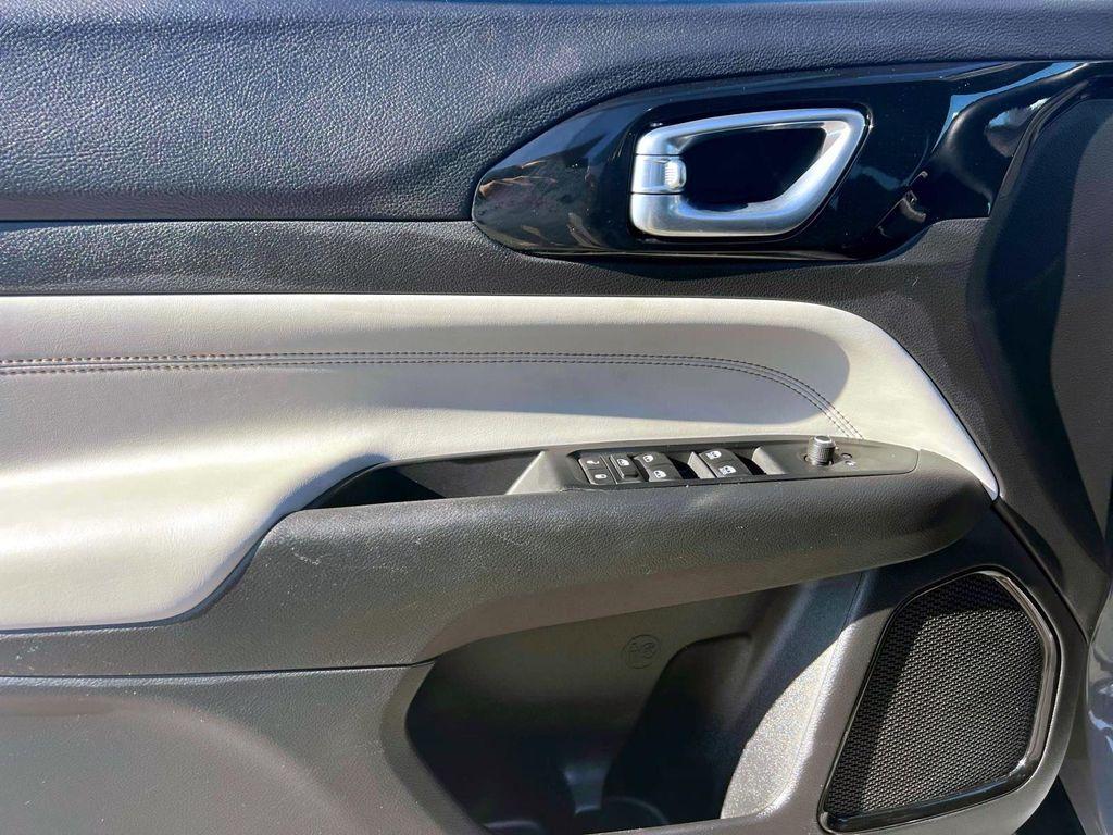 used 2022 Jeep Compass car, priced at $22,216