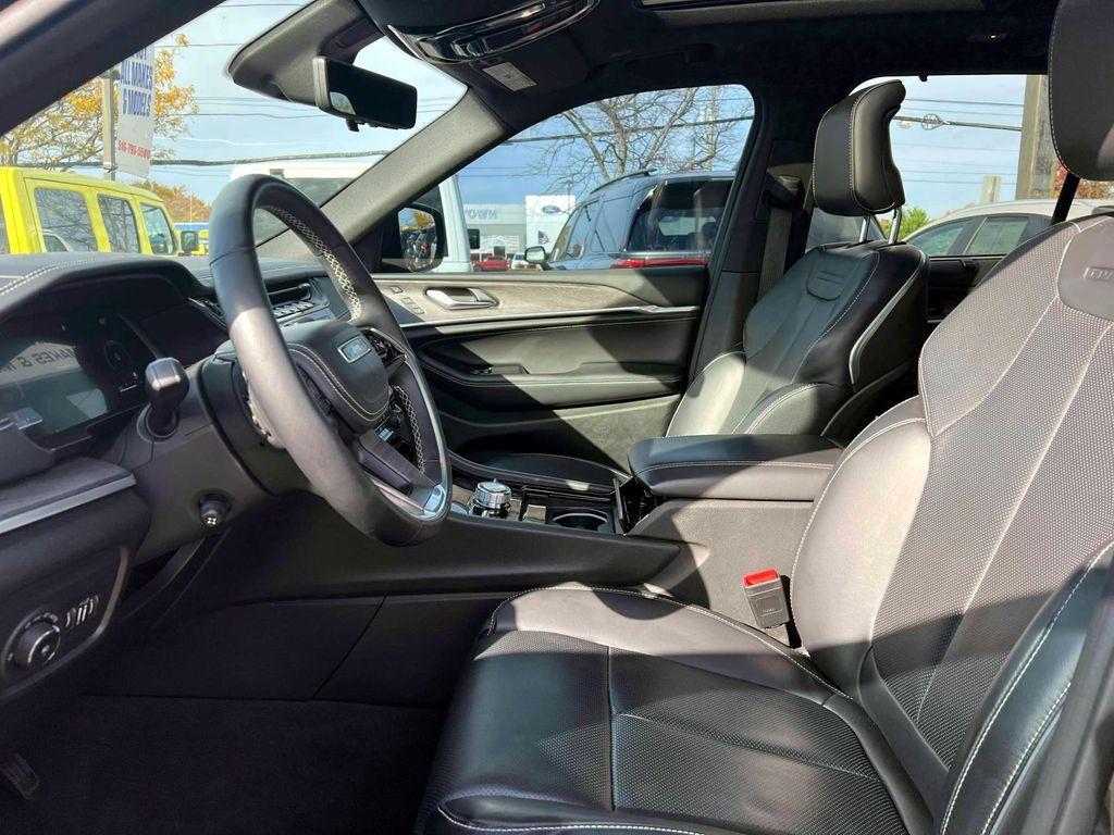 used 2022 Jeep Grand Cherokee car, priced at $32,557