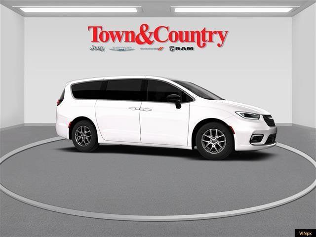 new 2026 Chrysler Pacifica car, priced at $39,840