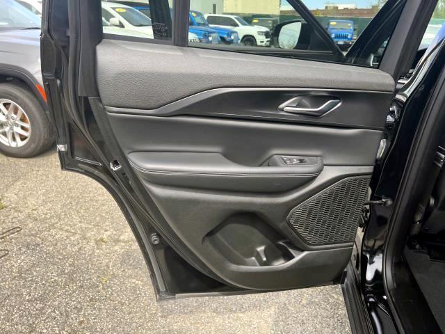 used 2023 Jeep Grand Cherokee car, priced at $36,995
