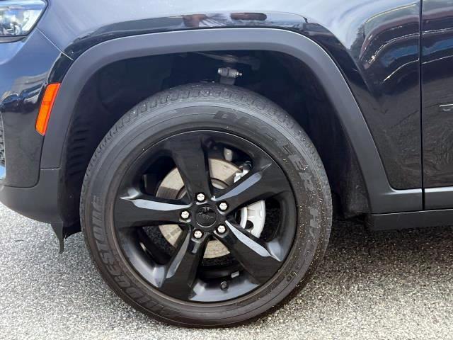 used 2023 Jeep Grand Cherokee car, priced at $36,995