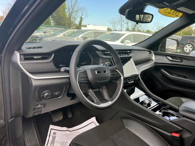 used 2023 Jeep Grand Cherokee car, priced at $36,995