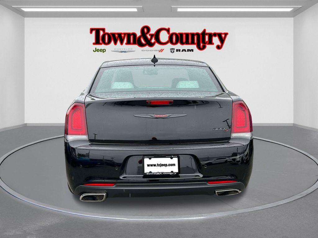 used 2021 Chrysler 300 car, priced at $22,205