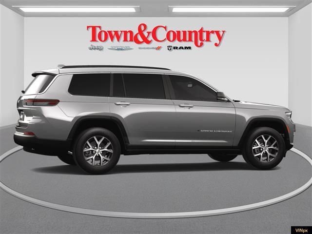 new 2025 Jeep Grand Cherokee L car, priced at $45,672