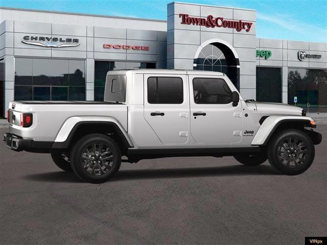 new 2025 Jeep Gladiator car, priced at $40,345