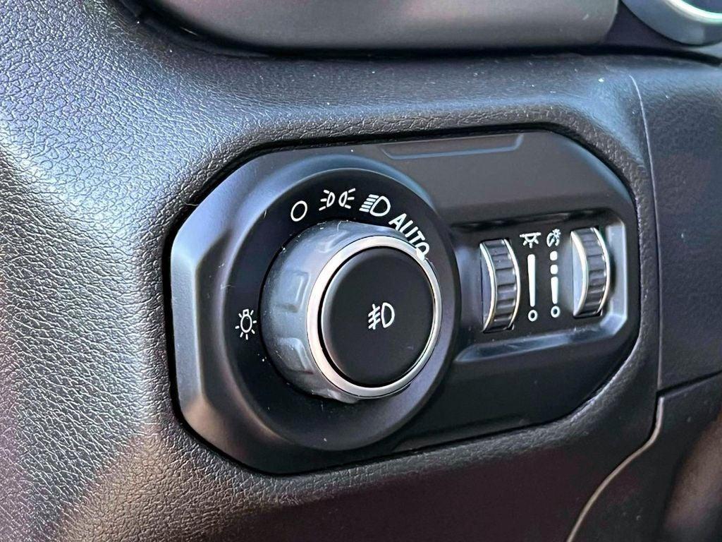 used 2019 Jeep Wrangler Unlimited car, priced at $20,377