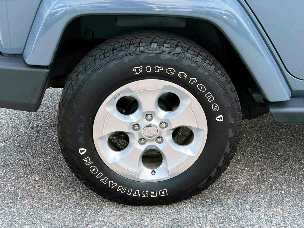 used 2015 Jeep Wrangler Unlimited car, priced at $17,995