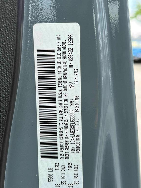 used 2015 Jeep Wrangler Unlimited car, priced at $17,995