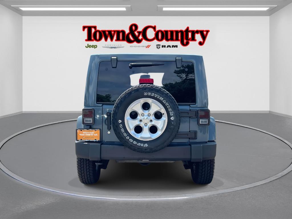 used 2015 Jeep Wrangler Unlimited car, priced at $17,995