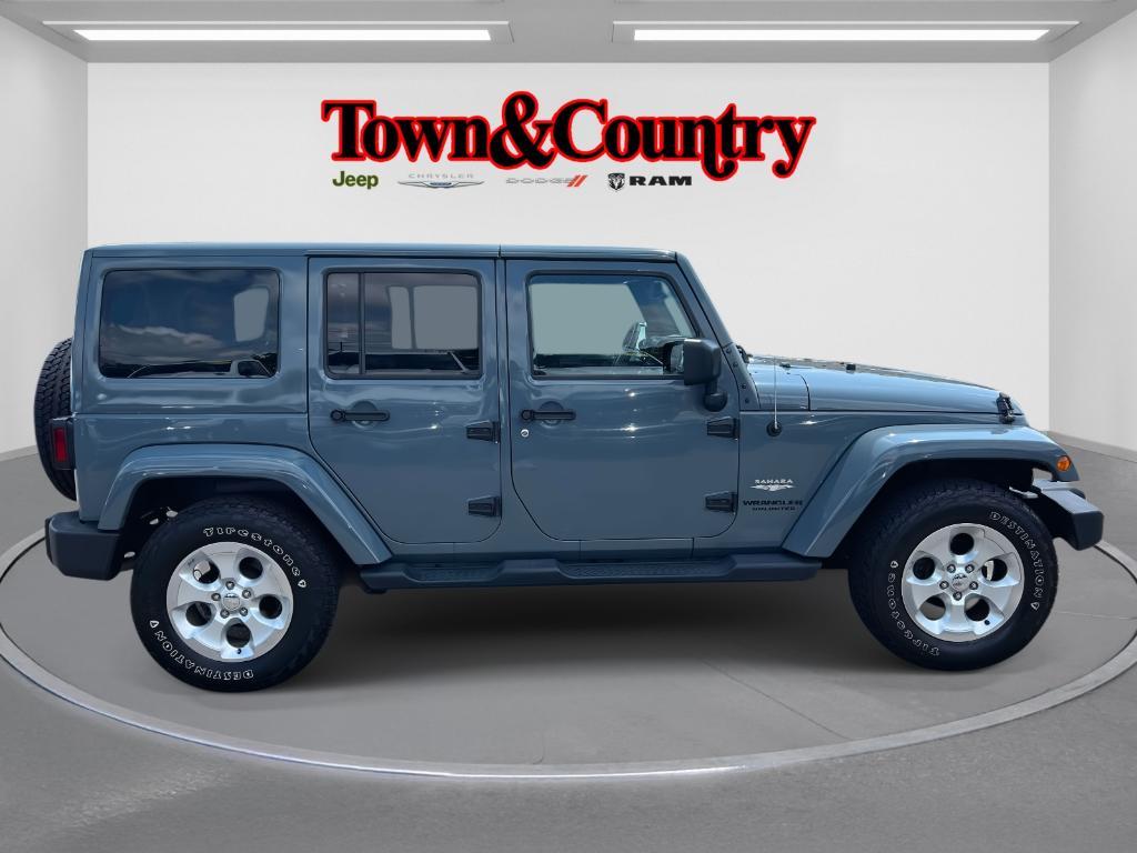 used 2015 Jeep Wrangler Unlimited car, priced at $17,995