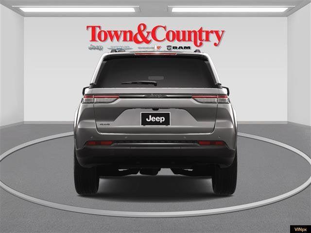 new 2025 Jeep Grand Cherokee car, priced at $46,125