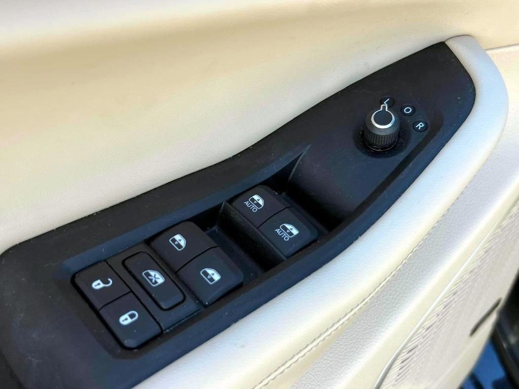 used 2022 Jeep Grand Cherokee 4xe car, priced at $27,995