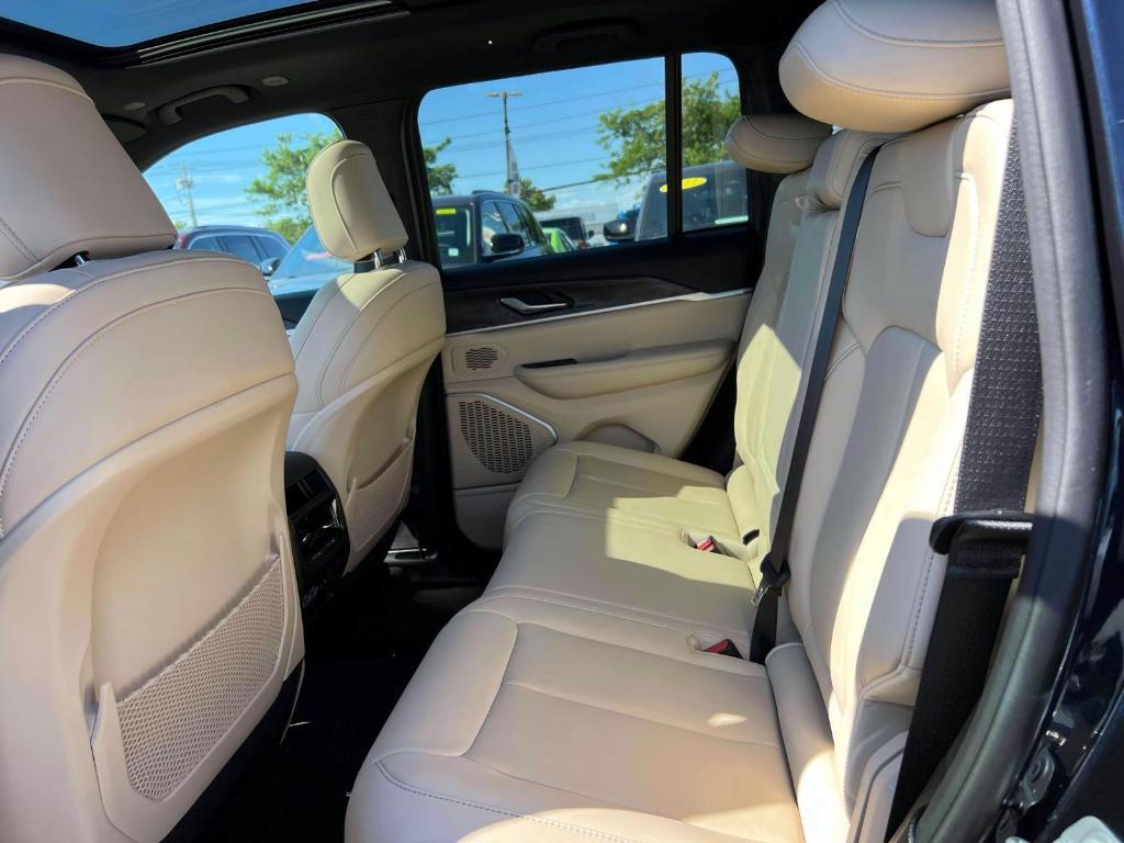 used 2022 Jeep Grand Cherokee 4xe car, priced at $27,995
