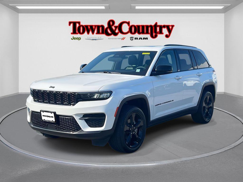 used 2023 Jeep Grand Cherokee car, priced at $32,052