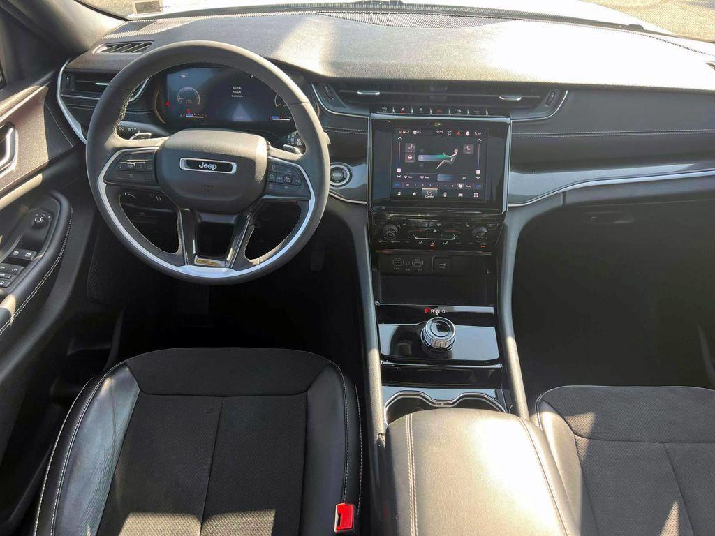 used 2023 Jeep Grand Cherokee car, priced at $32,052