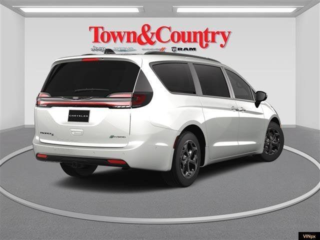 new 2025 Chrysler Pacifica Hybrid car, priced at $54,751