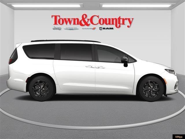 new 2025 Chrysler Pacifica Hybrid car, priced at $54,751