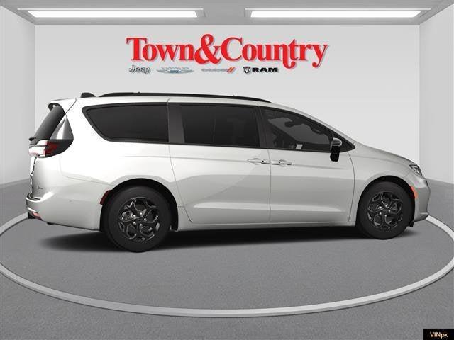 new 2025 Chrysler Pacifica Hybrid car, priced at $54,751