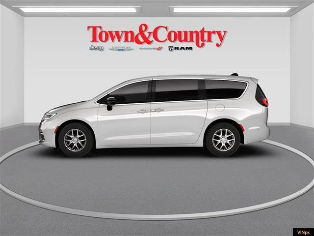 new 2026 Chrysler Pacifica car, priced at $39,995