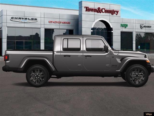 new 2025 Jeep Gladiator car, priced at $40,940