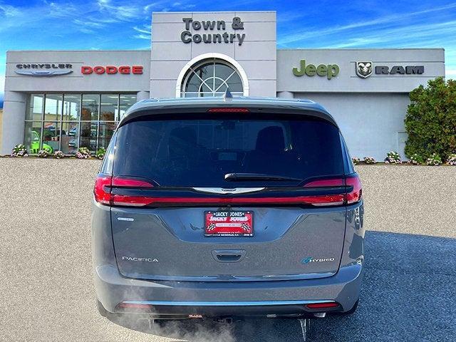 used 2022 Chrysler Pacifica Hybrid car, priced at $30,595