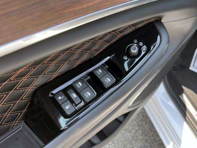 used 2022 Jeep Grand Cherokee car, priced at $42,995