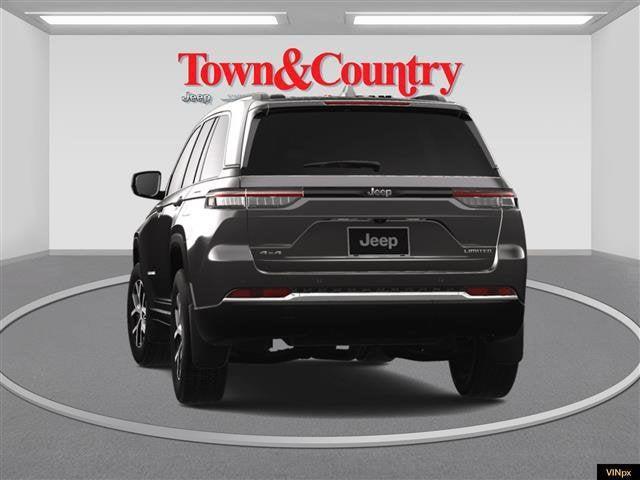 new 2025 Jeep Grand Cherokee car, priced at $45,190