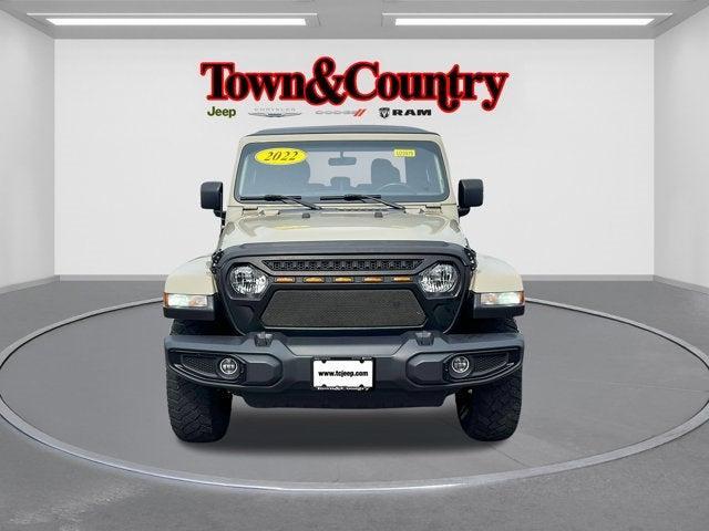 used 2022 Jeep Gladiator car, priced at $32,124