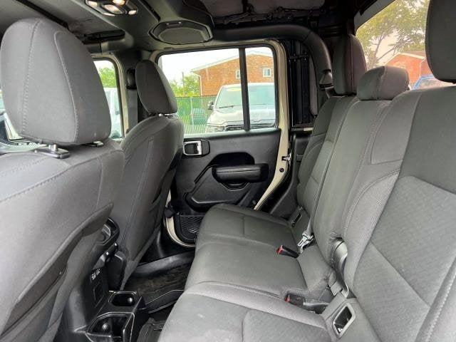 used 2022 Jeep Gladiator car, priced at $32,124