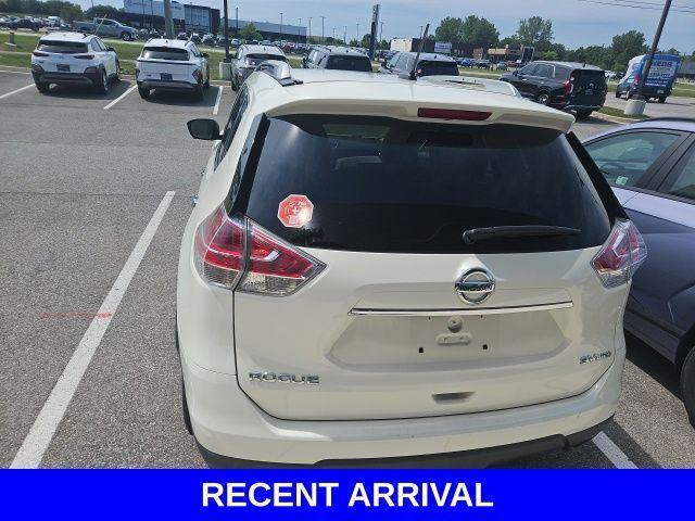 used 2016 Nissan Rogue car, priced at $7,397