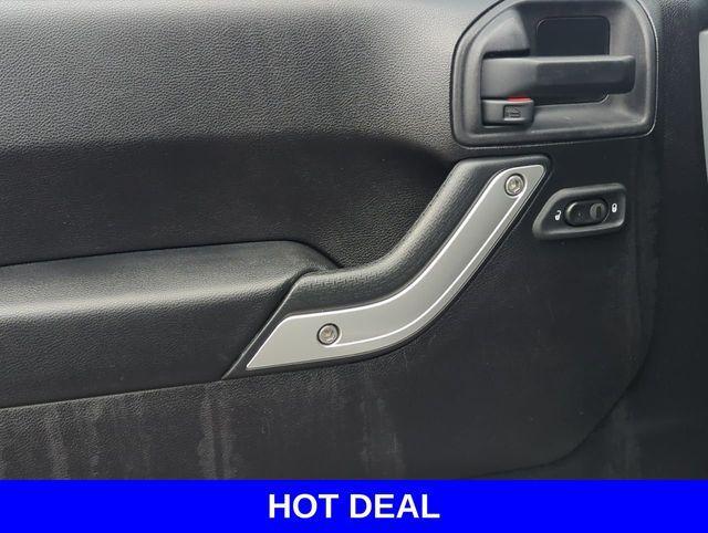 used 2015 Jeep Wrangler Unlimited car, priced at $20,236