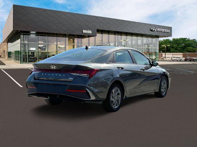 new 2025 Hyundai Elantra HEV car