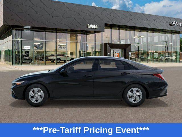new 2025 Hyundai Elantra car, priced at $23,578