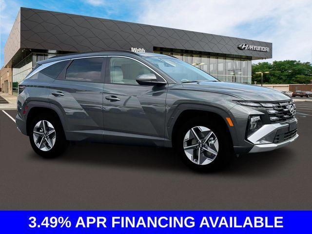 new 2025 Hyundai TUCSON Hybrid car, priced at $37,860