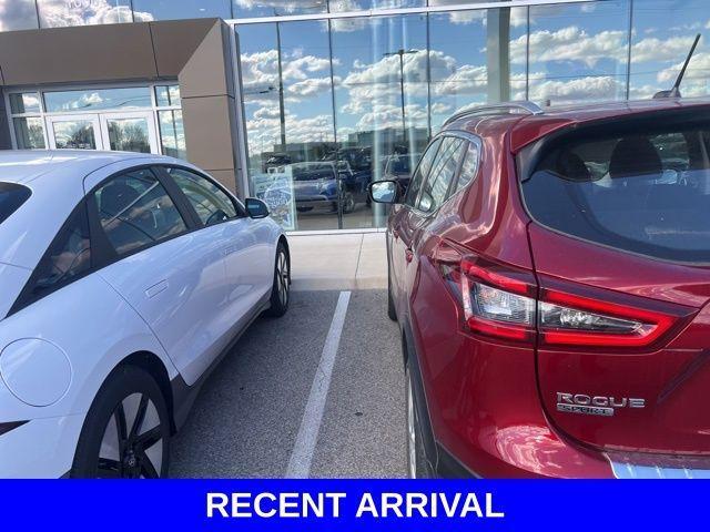 used 2021 Nissan Rogue Sport car, priced at $19,881