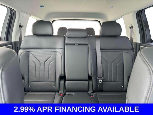 new 2025 Hyundai SANTA FE HEV car, priced at $41,111