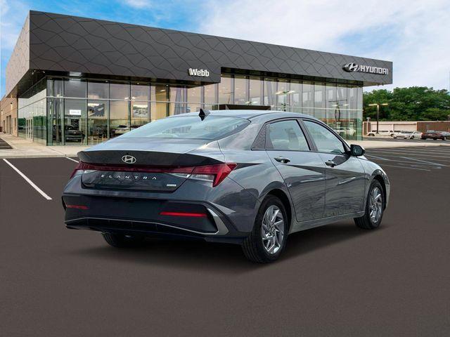 new 2025 Hyundai Elantra HEV car