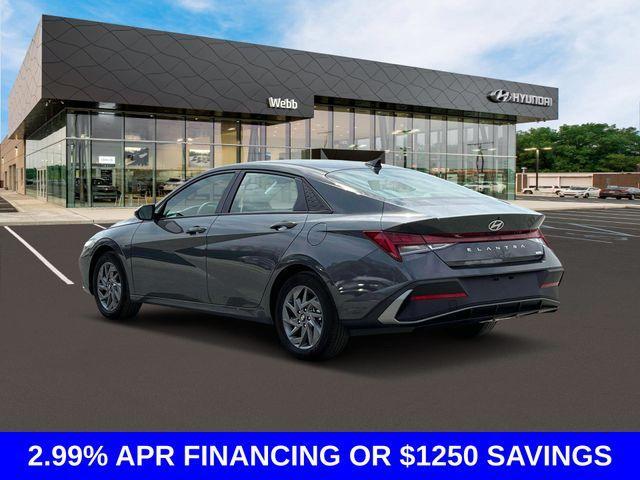 new 2025 Hyundai Elantra HEV car, priced at $28,083