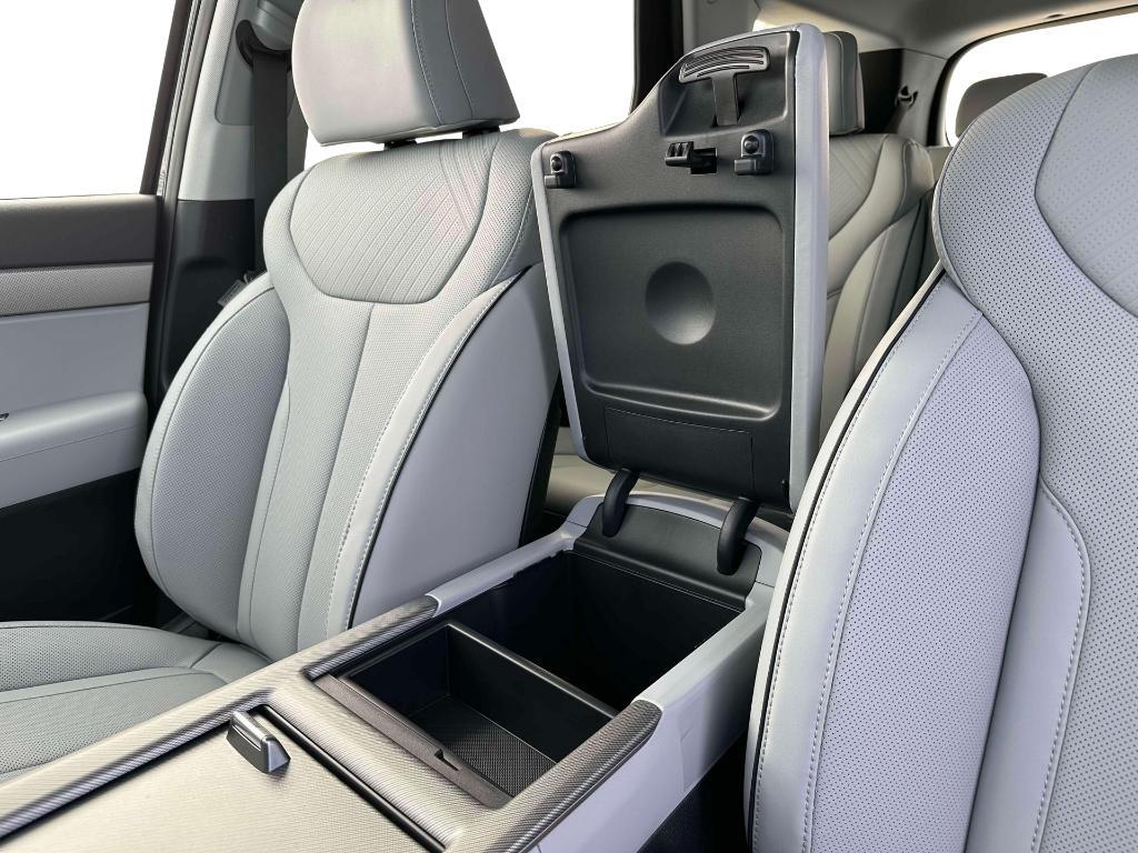 new 2025 Hyundai Palisade car, priced at $43,014