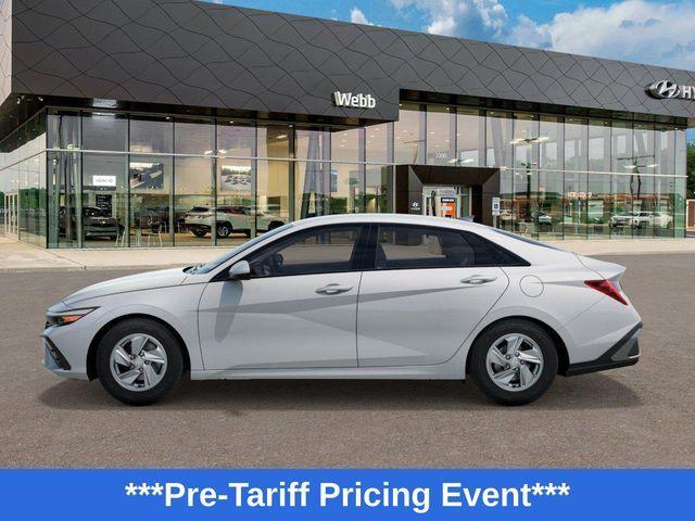 new 2025 Hyundai Elantra car, priced at $23,698