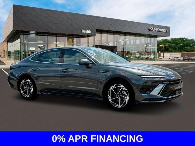 new 2024 Hyundai Sonata car, priced at $28,726