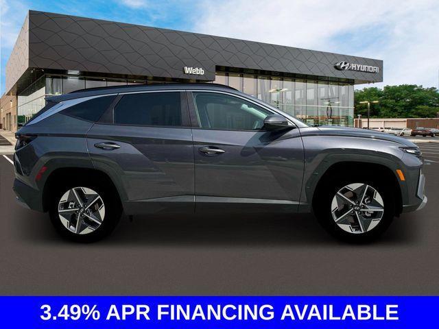new 2025 Hyundai TUCSON Hybrid car, priced at $37,860