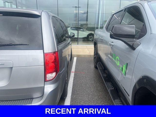 used 2015 Dodge Grand Caravan car, priced at $6,947