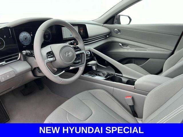 new 2024 Hyundai Elantra car