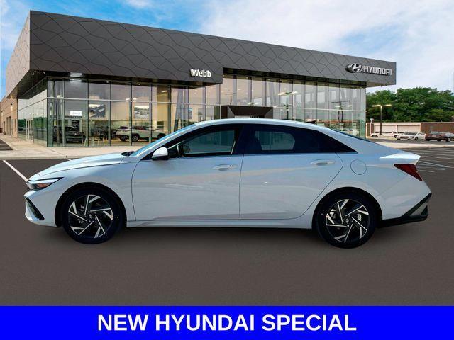 new 2024 Hyundai Elantra car