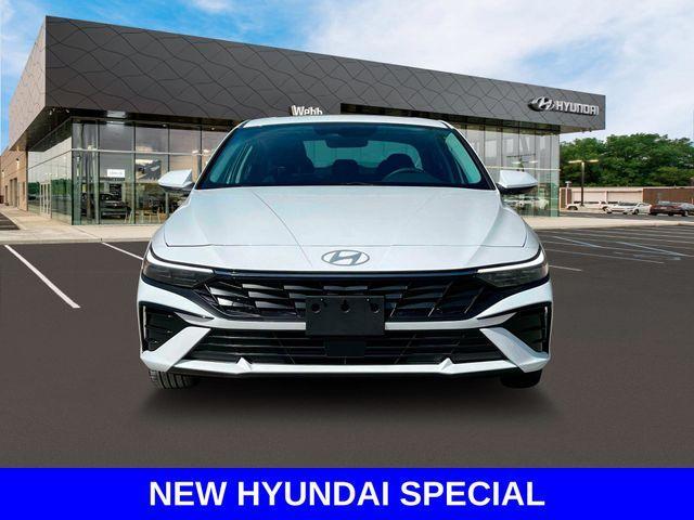 new 2024 Hyundai Elantra car