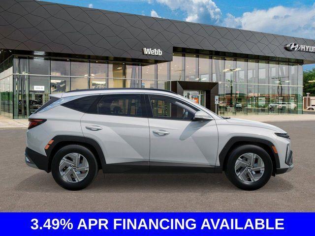 new 2025 Hyundai TUCSON Hybrid car, priced at $35,410
