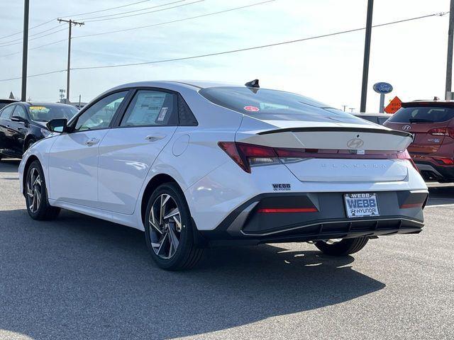 new 2025 Hyundai Elantra car