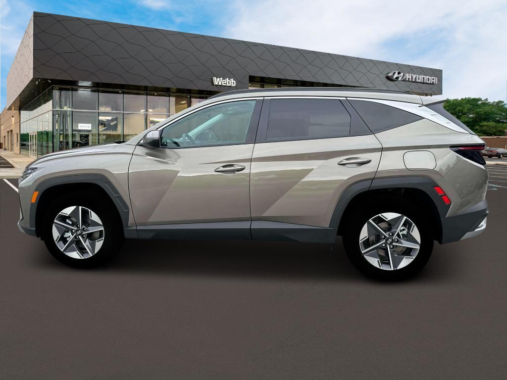 new 2025 Hyundai TUCSON Hybrid car, priced at $37,860