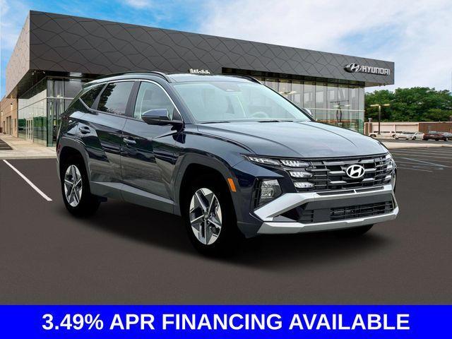 new 2025 Hyundai TUCSON Hybrid car, priced at $37,859